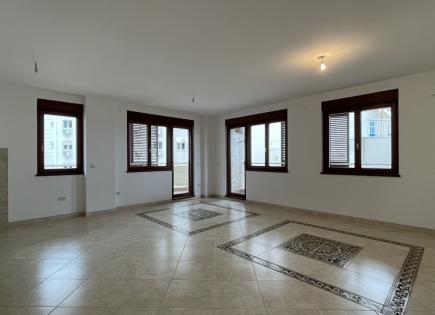 Квартира за 294 500 евро в Бечичи, Черногория