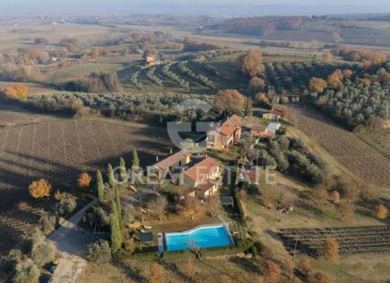 Дом за 980 000 евро в Монтепульчано, Италия