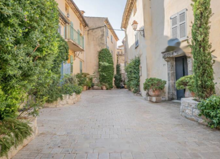 Квартира за 395 000 евро в Каннах, Франция