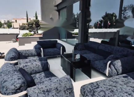 Квартира за 10 000 000 евро в Пареклисии, Кипр