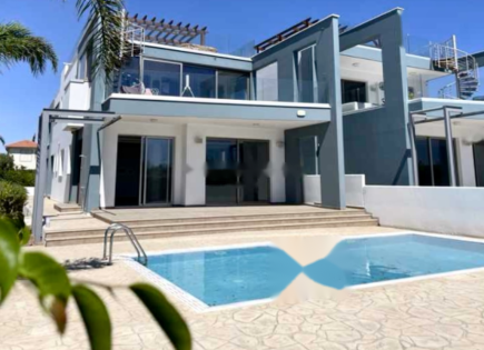 Квартира за 560 000 евро в Ларнаке, Кипр