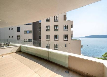 Квартира за 245 000 евро в Рафаиловичах, Черногория