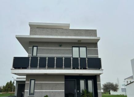 Вилла за 350 000 евро в Ларнаке, Кипр