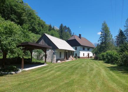 Дом за 420 000 евро в Бовеце, Словения