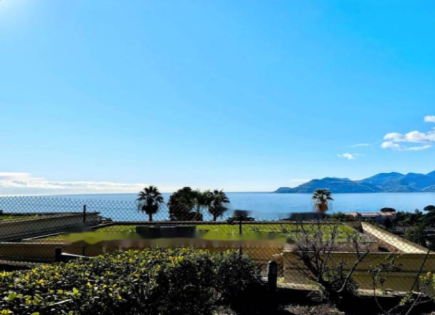 Квартира за 234 000 евро в Каннах, Франция