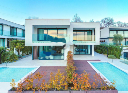 Квартира за 860 000 евро в Опатии, Хорватия