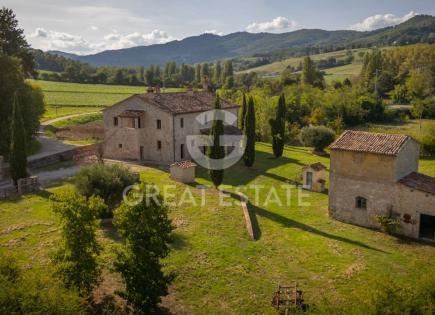 Дом за 690 000 евро в Умбертиде, Италия