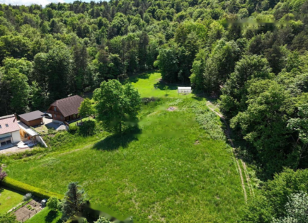 Земля за 685 000 евро в Любляне, Словения