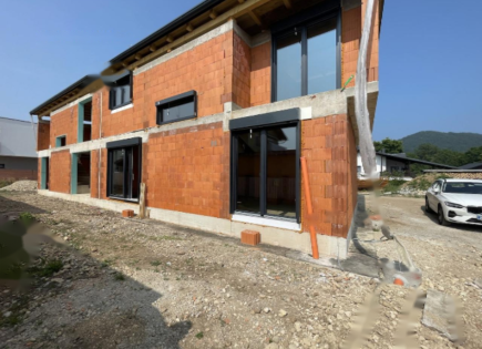 Дом за 379 000 евро в Любляне, Словения