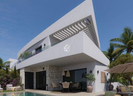 Вилла за 459 000 евро в Долорес, Испания