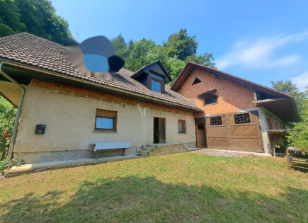 Ферма за 190 000 евро в Птуе, Словения