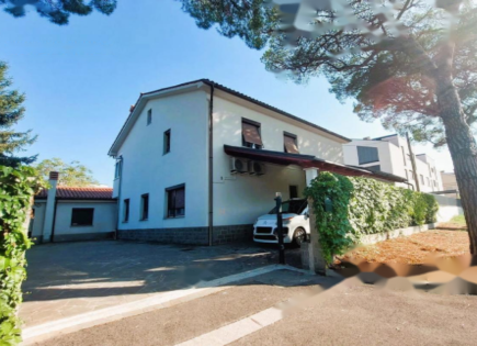 Дом за 780 000 евро в Изоле, Словения