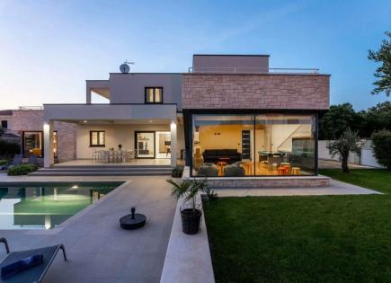 Вилла за 986 000 евро в Порече, Хорватия