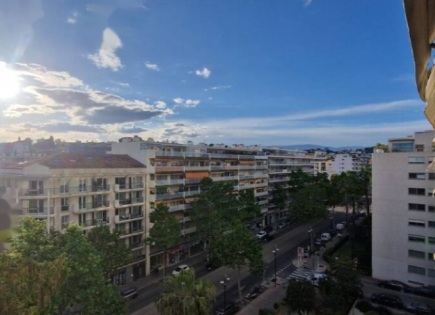 Квартира за 274 000 евро в Каннах, Франция