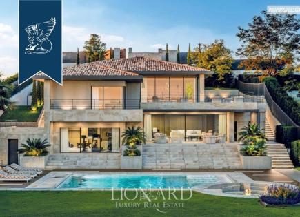 Вилла в Тремедзо, Италия (цена по запросу)