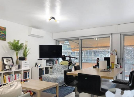 Квартира за 294 000 евро в Каннах, Франция