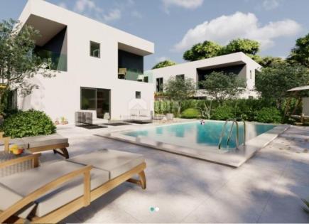 Вилла за 570 000 евро в Порече, Хорватия