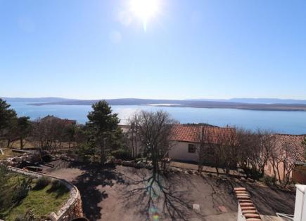 Вилла за 570 000 евро в Цриквенице, Хорватия