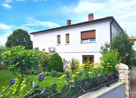 Отель, гостиница за 540 000 евро в Умаге, Хорватия