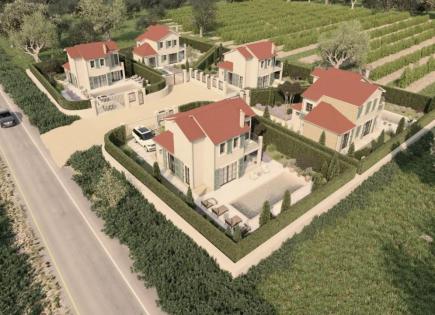 Вилла за 550 000 евро в Тиняне, Хорватия