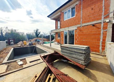 Вилла за 570 000 евро в Цриквенице, Хорватия