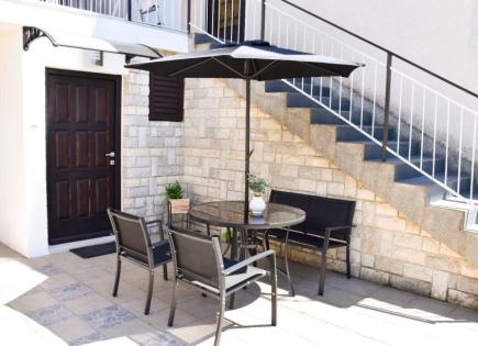 Квартира за 220 000 евро в Порече, Хорватия