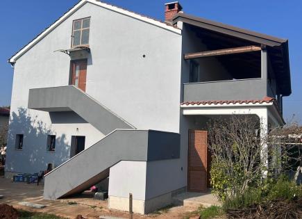 Дом за 620 000 евро в Порече, Хорватия