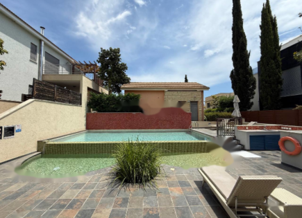 Квартира за 750 000 евро в Агиос Тихоне, Кипр