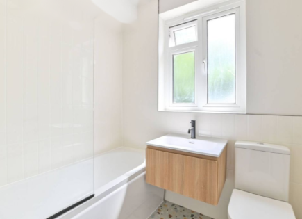 Квартира за 373 750 евро в Лондоне, Великобритания