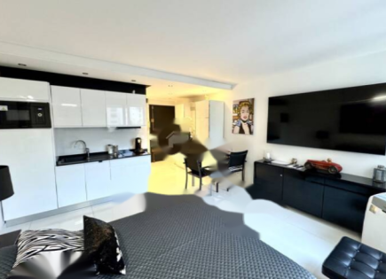 Квартира за 285 000 евро в Каннах, Франция