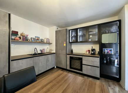 Квартира за 345 000 евро в Копере, Словения