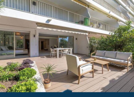 Квартира за 825 000 евро в Каннах, Франция