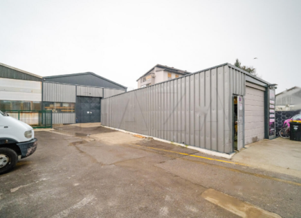 Офис за 1 360 800 евро в Любляне, Словения