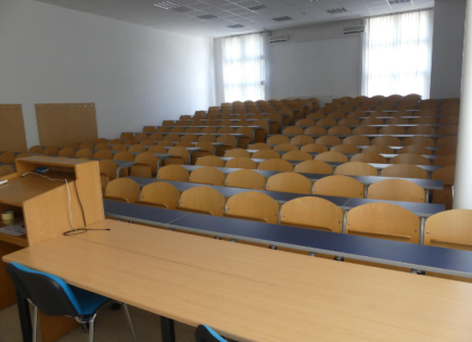 Офис за 683 688 евро в Любляне, Словения