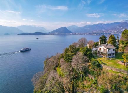 Вилла за 1 700 000 евро в Лавено-Момбелло, Италия