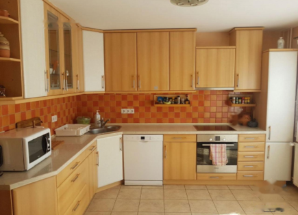 Дом за 495 000 евро в Радовлице, Словения