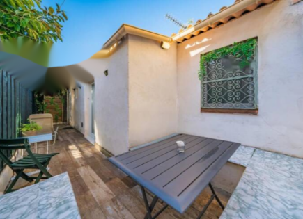 Квартира за 198 500 евро в Каннах, Франция