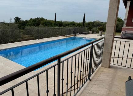 Квартира за 380 000 евро в Буйе, Хорватия