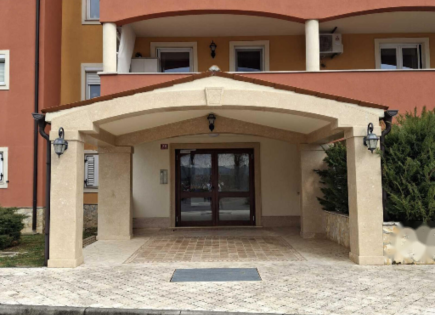 Квартира за 278 000 евро в Сежане, Словения