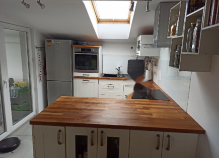 Квартира за 325 000 евро в Любляне, Словения