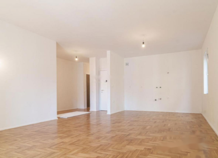 Квартира за 480 000 евро в Копере, Словения