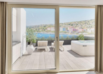 Квартира за 1 922 257 евро в Портороже, Словения