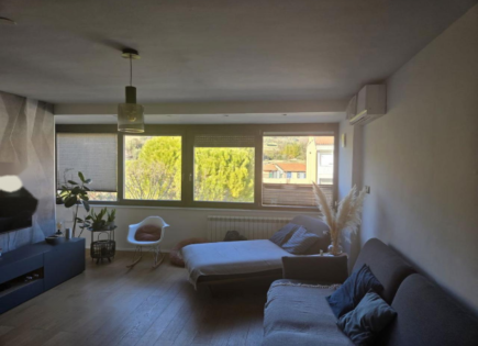 Квартира за 380 000 евро в Луции, Словения