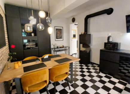 Квартира за 280 000 евро в Пиране, Словения