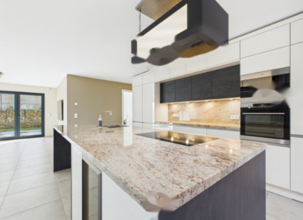 Квартира за 1 195 000 евро в Люксембурге, Люксембург