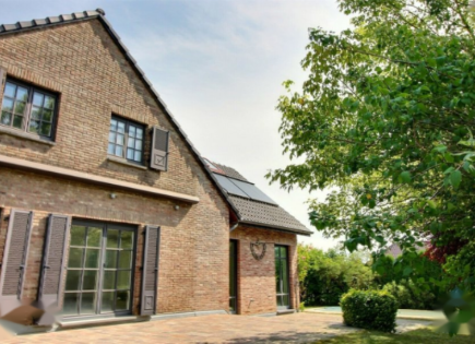 Квартира за 1 690 000 евро в Люксембурге, Люксембург