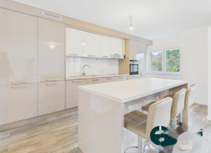 Квартира за 1 350 000 евро в Люксембурге, Люксембург