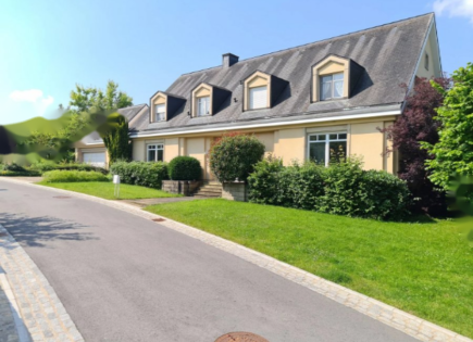 Квартира за 1 975 000 евро в Люксембурге, Люксембург