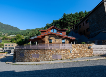 Квартира за 1 995 000 евро в Сан-Жулиа-де-Лории, Андорра