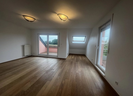 Квартира за 695 000 евро в Люксембурге, Люксембург